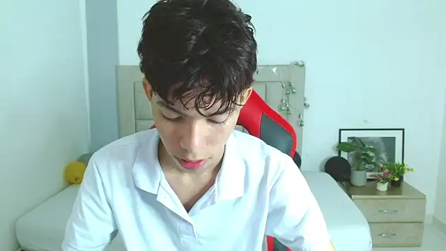 Nico  fox123 online show from 01/12/26, 06:02