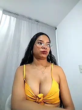 KATALINA SANTANA  online show from 05/12/26, 12:08