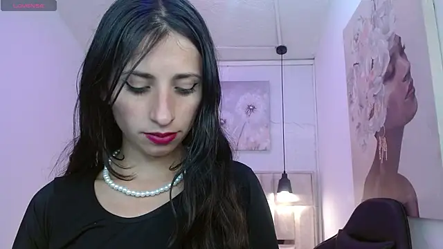 Nicolleth tk online show from 04/13/26, 03:34