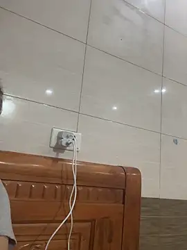 Liness101 online show from 04/11/26, 02:49