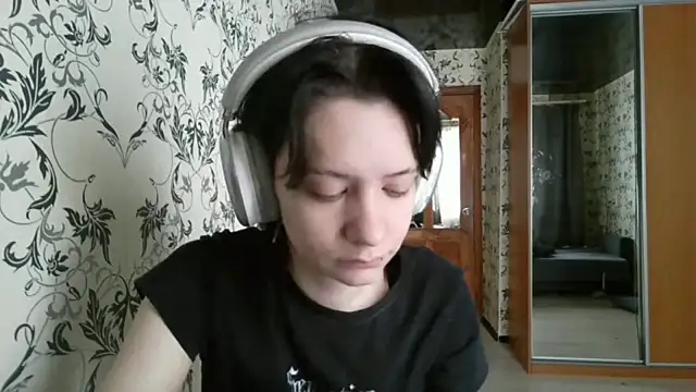 LxayBloom online show from 03/30/26, 06:36