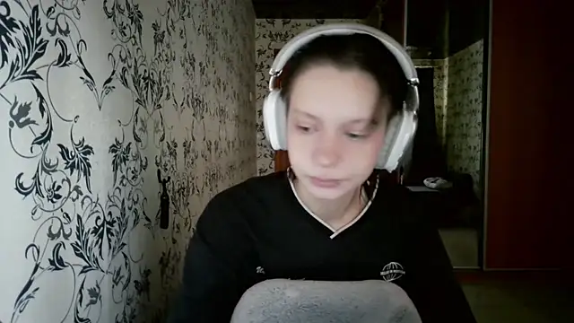 LxayBloom online show from 04/11/26, 07:45