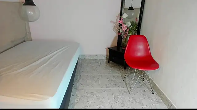 ZoeFox5 online show from 02/01/26, 11:42