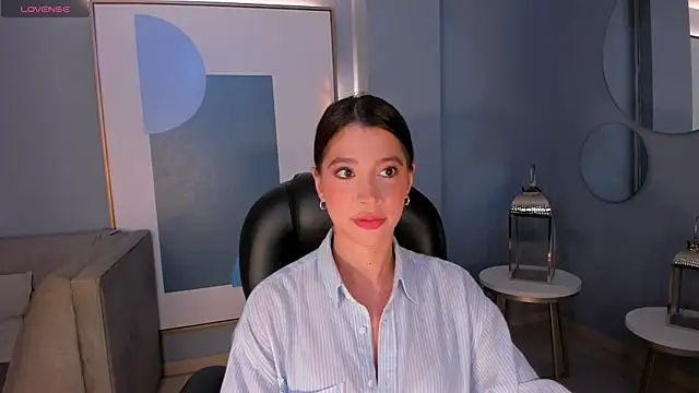 GiannaWatson online show from 06/10/26, 08:08