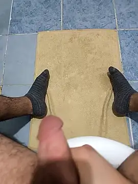 lyonnqw online show from 01/13/26, 05:51