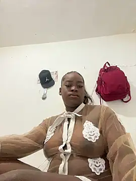 Guianna27 online show from 01/06/26, 03:27