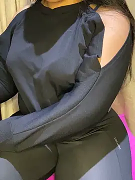 Lina Velvet  online show from 02/01/26, 05:22