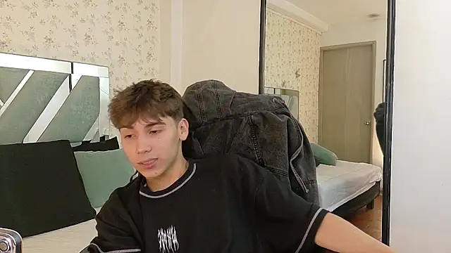 Liam Noxx online show from 01/13/26, 06:35