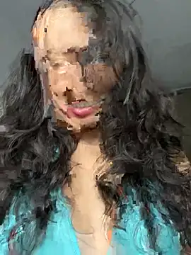 auroramooon online show from 02/17/26, 03:03