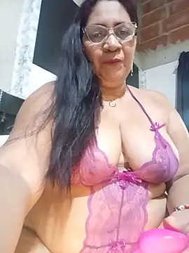 Sammylatinaxxx online show from 05/19/26, 11:11
