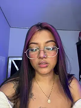 queen of you heart online show from 01/14/26, 02:39