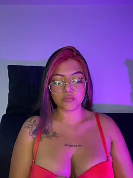 queen of you heart online show from 02/15/26, 02:08