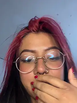 queen of you heart online show from 02/26/26, 02:43