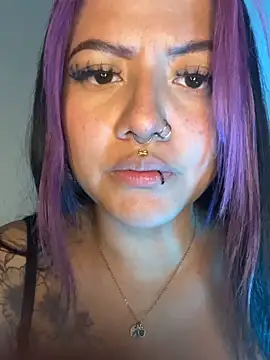 queen of you heart online show from 03/02/26, 02:58