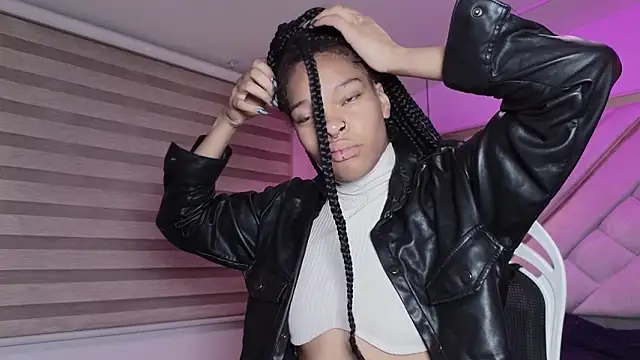 mia gatesvg online show from 03/21/26, 03:11