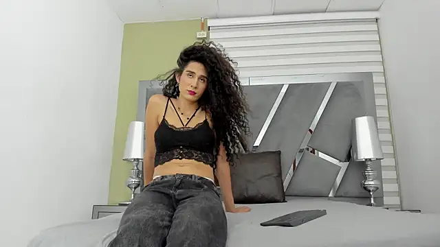 Snapshot of Atenea_sexxx chatting on 07/07/26, 04:04 Atenea sexxx online show from 07/07/26, 04:04