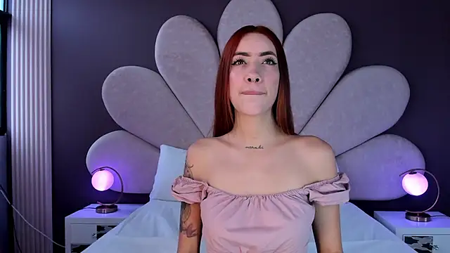 Snapshot of LolaGray__ chatting on 02/17/26, 04:13 LolaGray online show from 02/17/26, 04:13