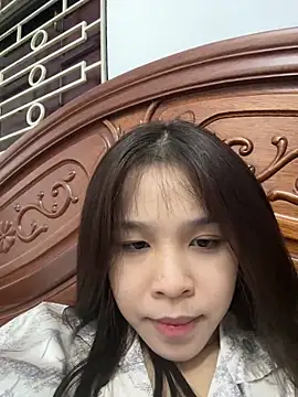 Lyli-122 online show from 04/25/26, 12:52