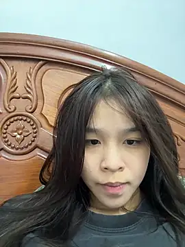 Lyli-122 online show from 05/02/26, 09:47