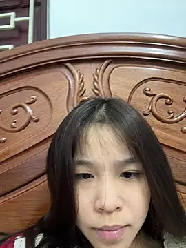 Lyli-122 online show from 05/10/26, 08:52