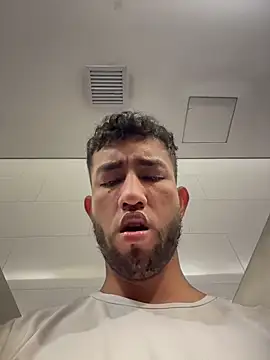 liam bronw online show from 03/29/26, 03:56