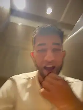 Snapshot of liam_bronw chatting on 06/19/26, 08:01 liam bronw online show from 06/19/26, 08:01