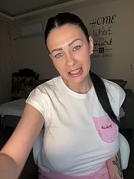 IRISWHITE17 online show from 03/09/26, 05:33