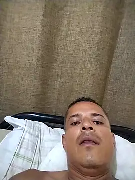 Snapshot of Gracho_25 chatting on 02/02/26, 08:29 Gracho 25 online show from 02/02/26, 08:29