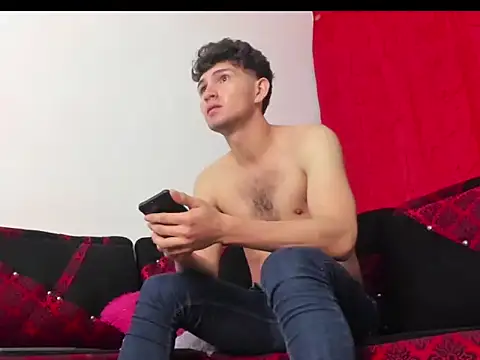 Snapshot of camilo_model chatting on 01/19/26, 02:26 camilo model online show from 01/19/26, 02:26