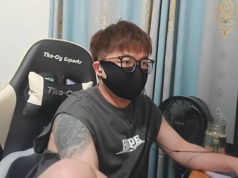 GaryWong02 online show from 02/06/26, 01:47