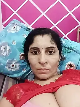 Snapshot of Hot_ree85 chatting on 06/27/26, 03:55 Hot ree85 online show from 06/27/26, 03:55