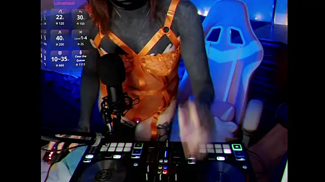 Snapshot of Gloomy_Suemi chatting on 04/04/26, 04:15 Gloomy Suemi online show from 04/04/26, 04:15