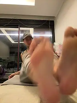 Snapshot of KlaraFinkel chatting on 01/11/26, 08:03 KlaraFinkel online show from 01/11/26, 08:03