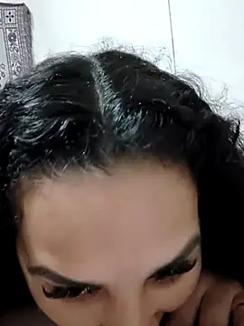 Larissinha015 online show from 01/12/26, 02:50