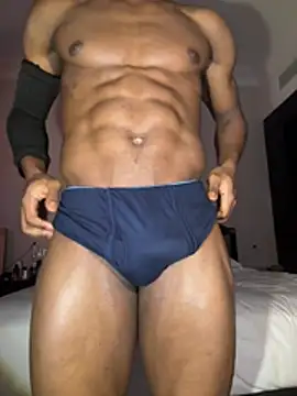 Snapshot of Blackieyboy_ chatting on 01/19/26, 04:11 Blackieyboy online show from 01/19/26, 04:11