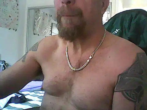 loudandproud online show from 04/01/26, 09:56