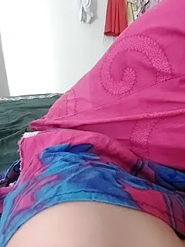 Lovelygirl05 online show from 01/08/26, 08:27