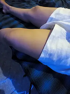 Lovelygirl05 online show from 01/08/26, 08:33