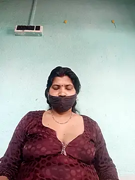 Monisha9876 online show from 02/04/26, 08:31