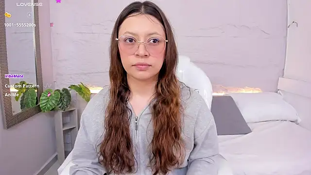 lanna 18  online show from 04/16/26, 11:44