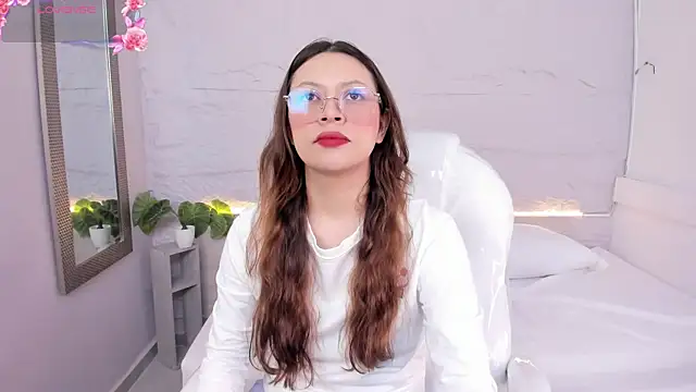 lanna 18  online show from 05/02/26, 11:37