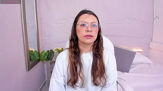 lanna 18  online show from 07/08/26, 11:58