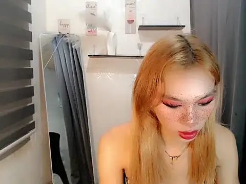 WildHotshemale online show from 01/14/26, 09:15