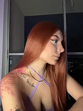 alesziarose  online show from 03/04/26, 11:44