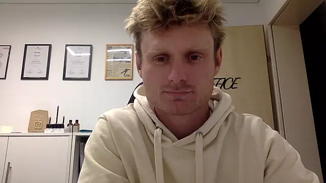 Fitlover1994 online show from 01/05/26, 06:22