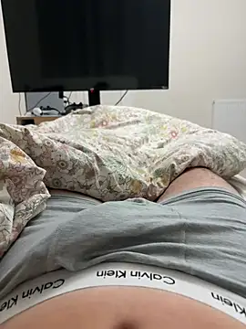 hrnylad 55 online show from 04/17/26, 08:01