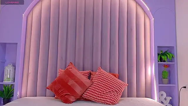 AmberStonne   online show from 04/07/26, 02:45