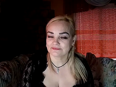 AureliaLove35 online show from 02/18/26, 07:59