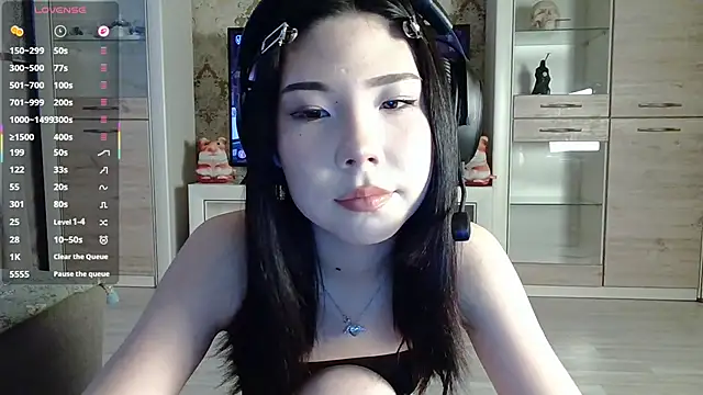 AprilOnilll online show from 02/20/26, 12:05