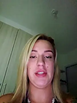 sarinharegina21 online show from 01/06/26, 06:39